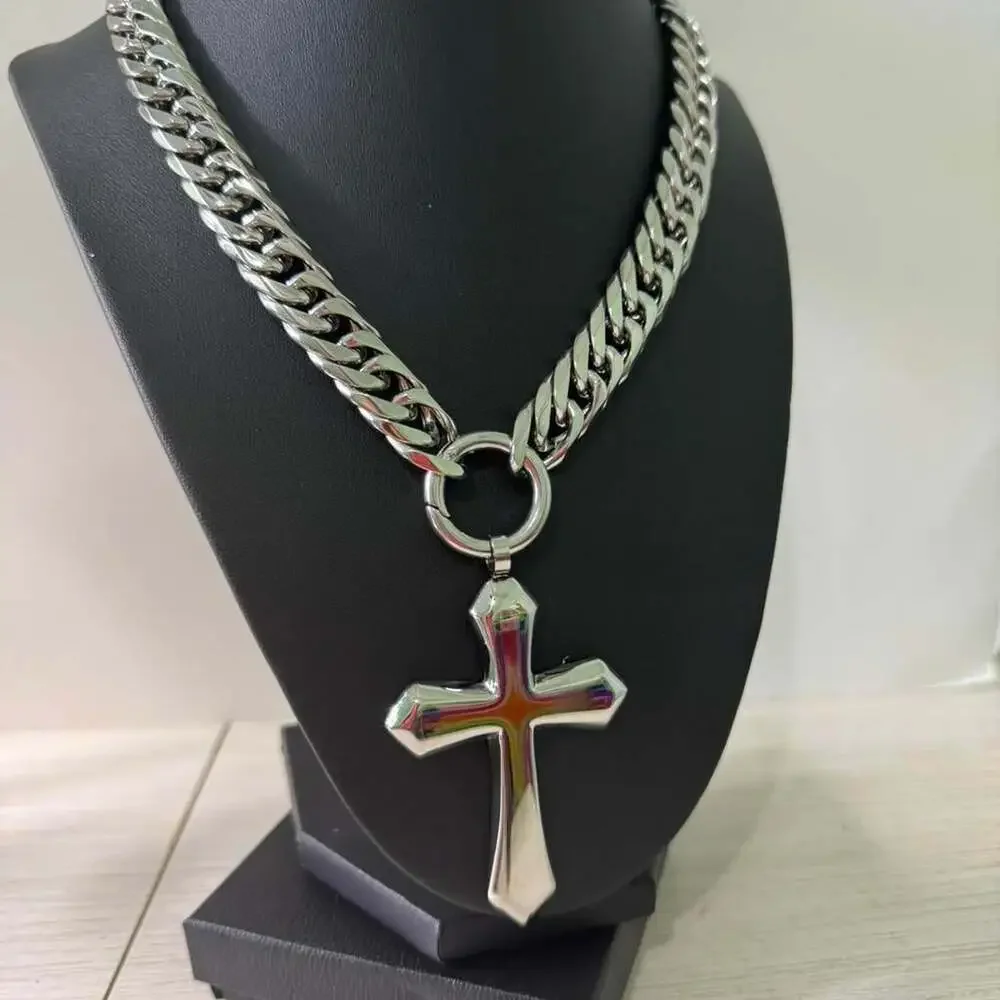 Silver Cross Necklace With Chain 4 D 61